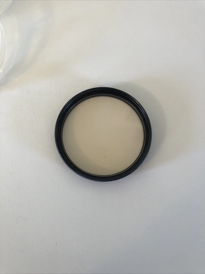 Vivitar 46mm Skylight 1A  Lens Filter vintage screw in type - Image 3 of 4