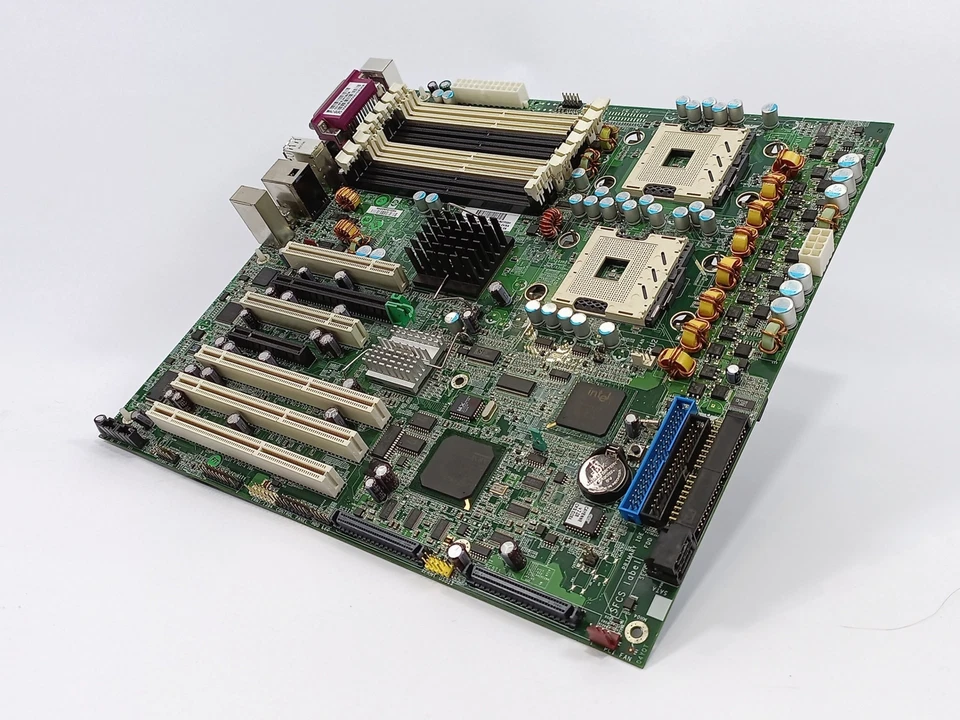 HP 409647-001 Rev.: 0N 347241-005 XW8200 Dual Xeon Workstation Motherboard