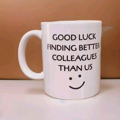 Kollege geht Geschenk Tasse Kaffee oder Teetasse Job lustig