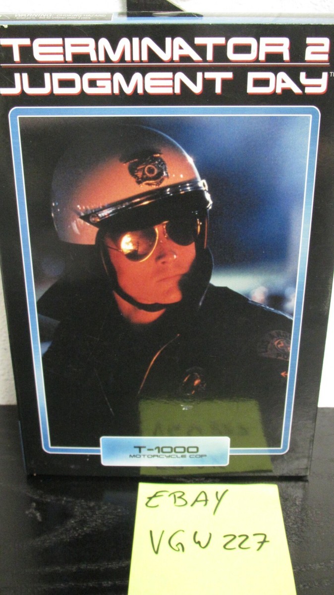 NECA Ultimate T-1000 Motorcycle Cop Terminator 7 inch Action
