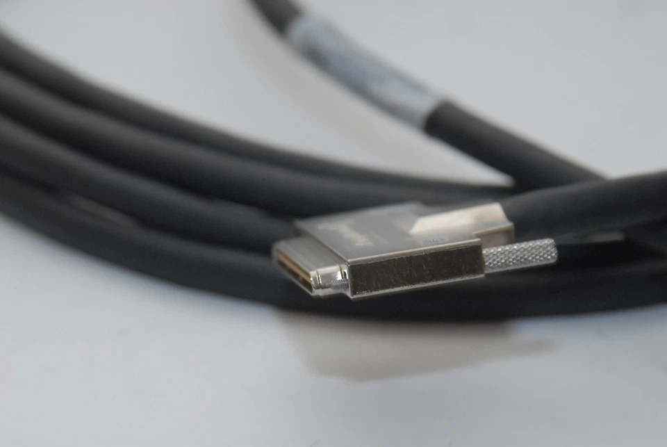 New Dell SCSI Cable 55604JJ03 68 Pin to VHDCI 48570-01T-0428 JJ003 FJ114 - Image 2 of 4