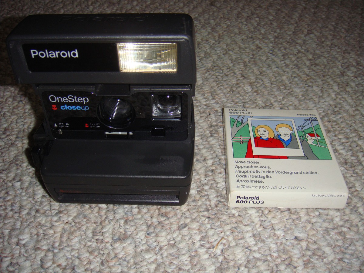 Vintage Polaroid One Step Close Up 600 Film Instant Camera & One
