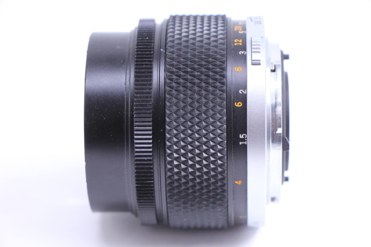 Olympus Zuiko Auto-T 85mm f2 OM Japan 85/2 Lens free US shipping