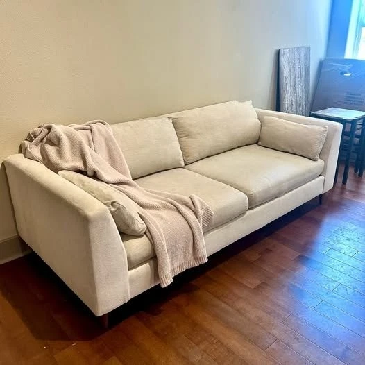 Crate & Barrel Avondale 85″ Sofa - Image 3 of 4