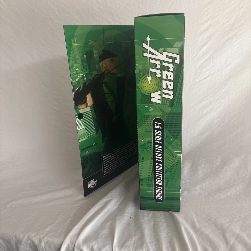 DC Direct GREEN ARROW 1/6 SCALE DELUXE COLLECTOR ACTION FIGURE NEW MINT SEALED - Image 4 of 4
