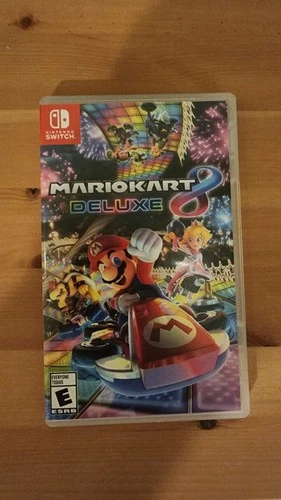 Nintendo Mario Kart 8 Deluxe Nintendo Switch Game Case Cartridge