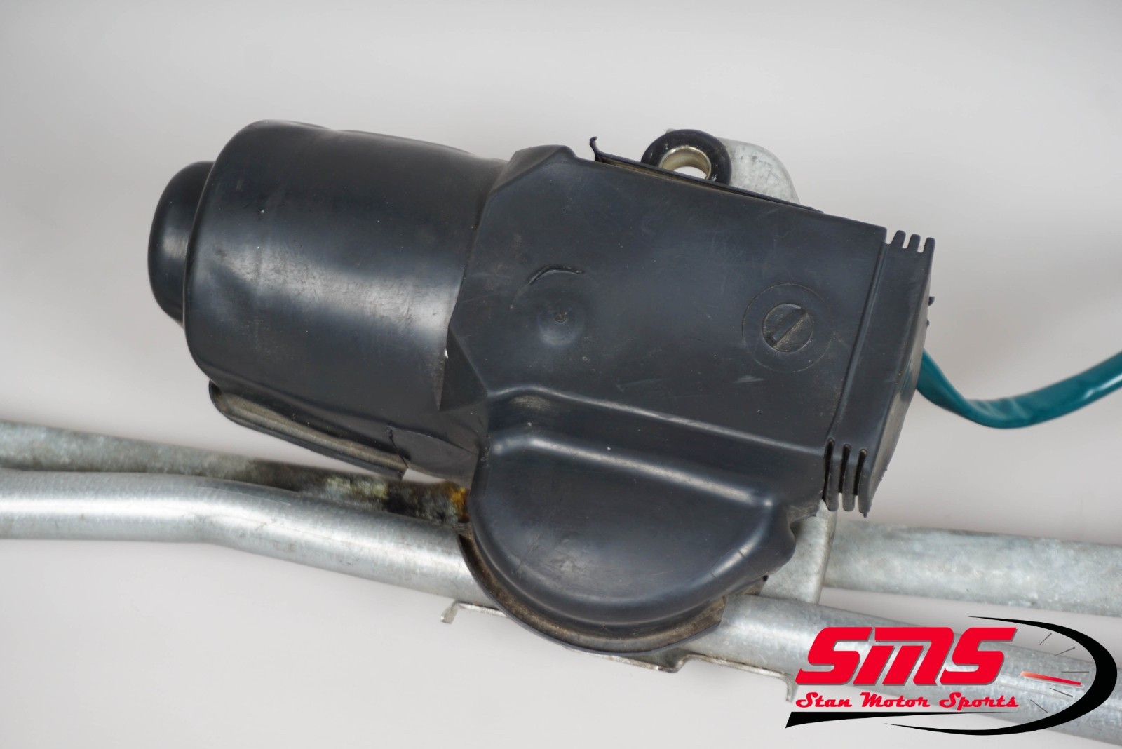 02-08 Maserati Spyder Coupe 4200 M128 M138 Front Windshield Wiper w/ Motor OEM