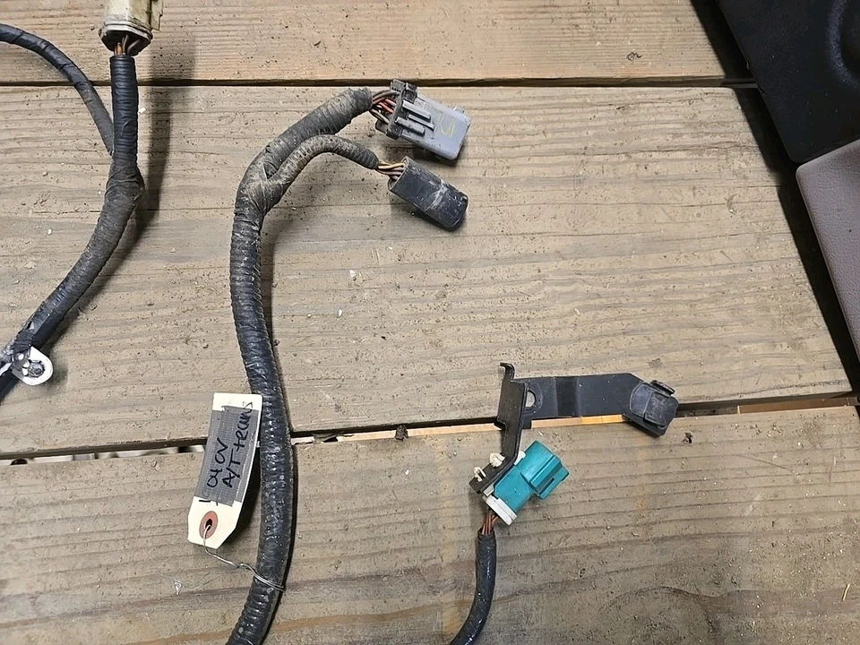 Ford Crown Victoria Vic 2004 transmisión automática aire acondicionado arnés de cableado telar Foto 3 de 4