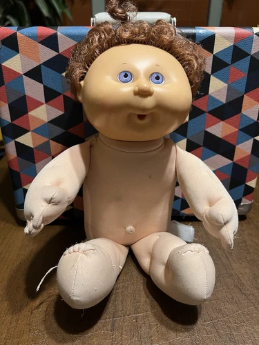 Cabbage Patch Kids My Own Baby Doll 1990 First Edition Cries Blue Purple Eyes