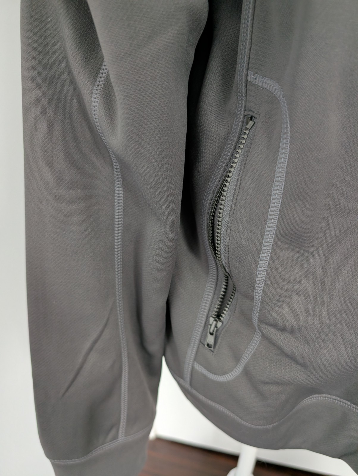 Amazon BDL2 Men's Gray Performance Jacket - image 4