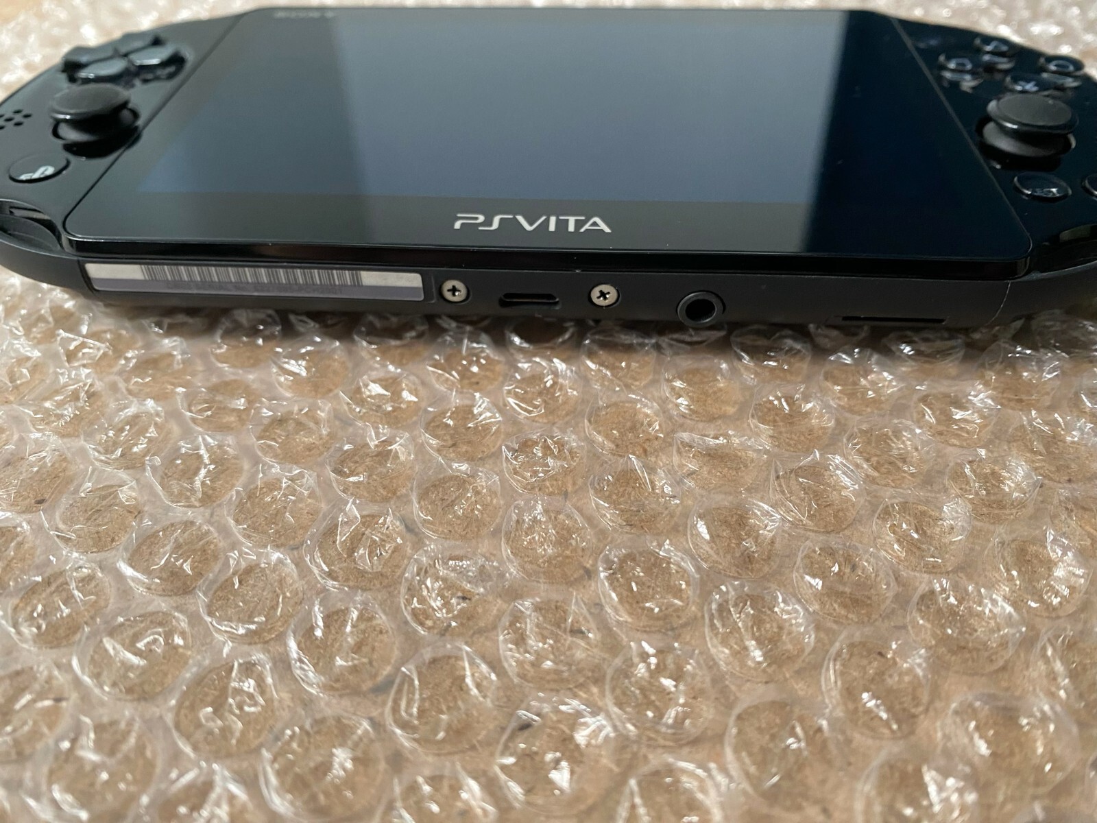 PS Vita Slim (PCH2001 3.74 FW) CONSOLE / CHARGER / 8GB MEMORY CARD