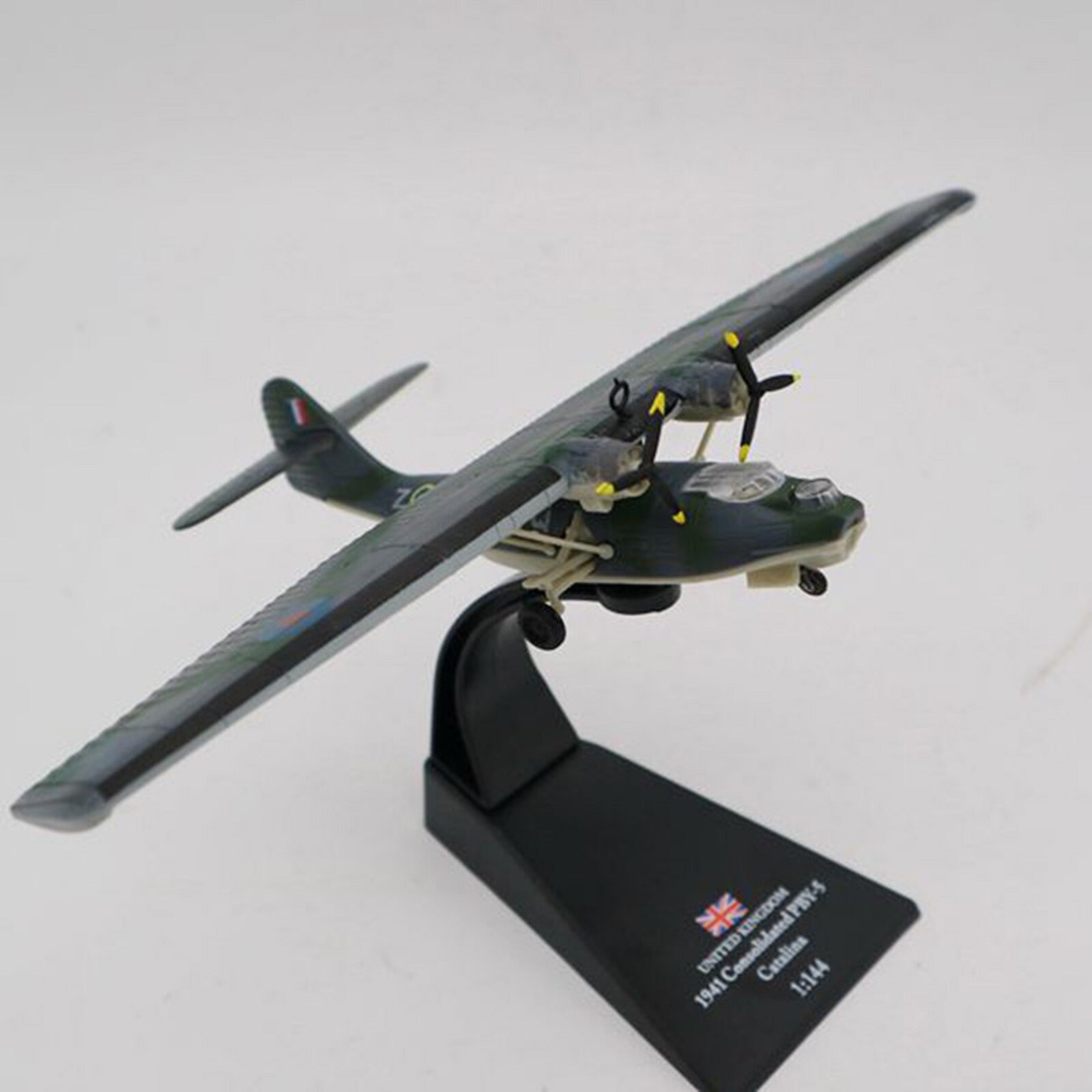 1/144 WW2 UK RAF Classic PBY 5 Catalina Fighter Aircraft Military