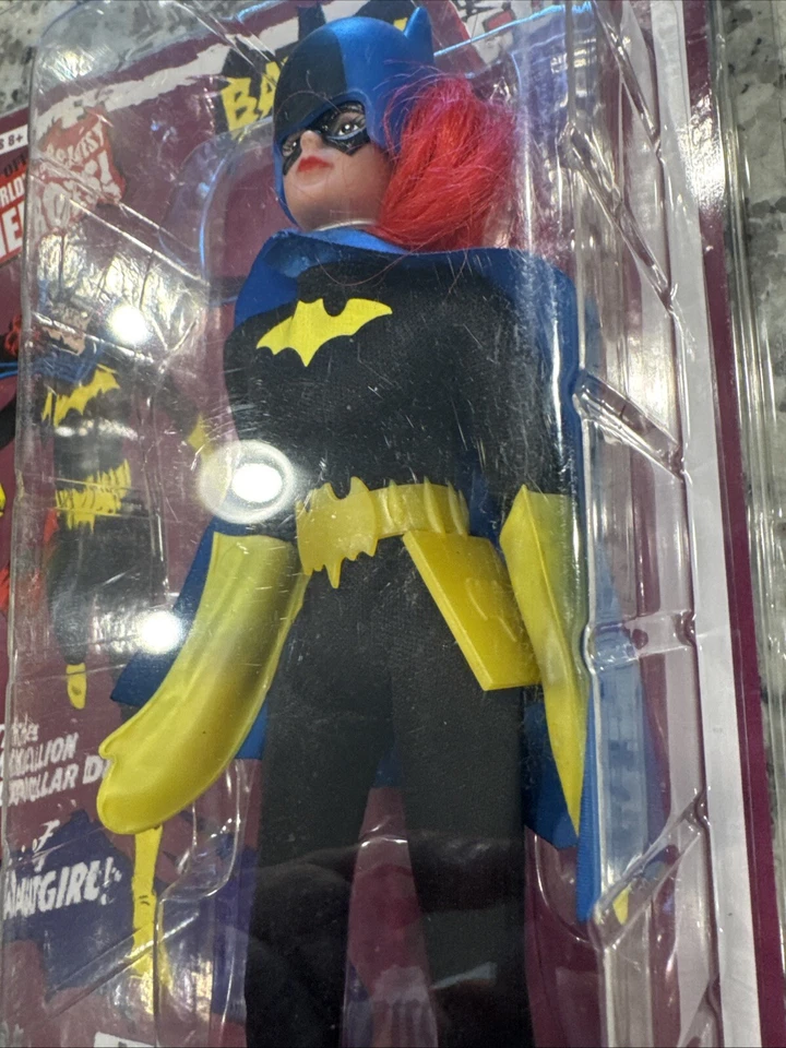 Figura de acción Batgirl World's Greatest Heroes First Appearances Series 1 Foto 3 de 3