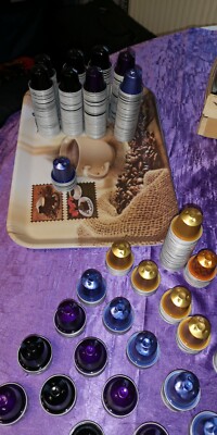 Nespresso  & Dallmayr  Kapseln leer---300 Stück.-in blau mit Blümchen
