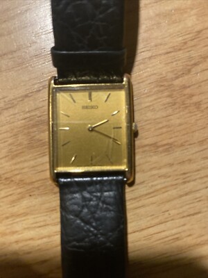 \"seiko tank\" ヴィンテージ　V700-5K30 Vintage Seiko Tank Watch Men Gold Tone V700-5K30 Bill