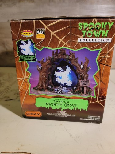 2006 Lemax Spooky Town ""Haunted Grove"" illuminato decorazione Halloween animata nuova con scatola - Foto 3 di 9