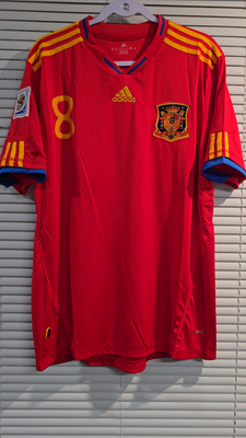 SPAIN HOME - World Cup 2010 - Football Soccer - XAVI # 8 - XL (Run