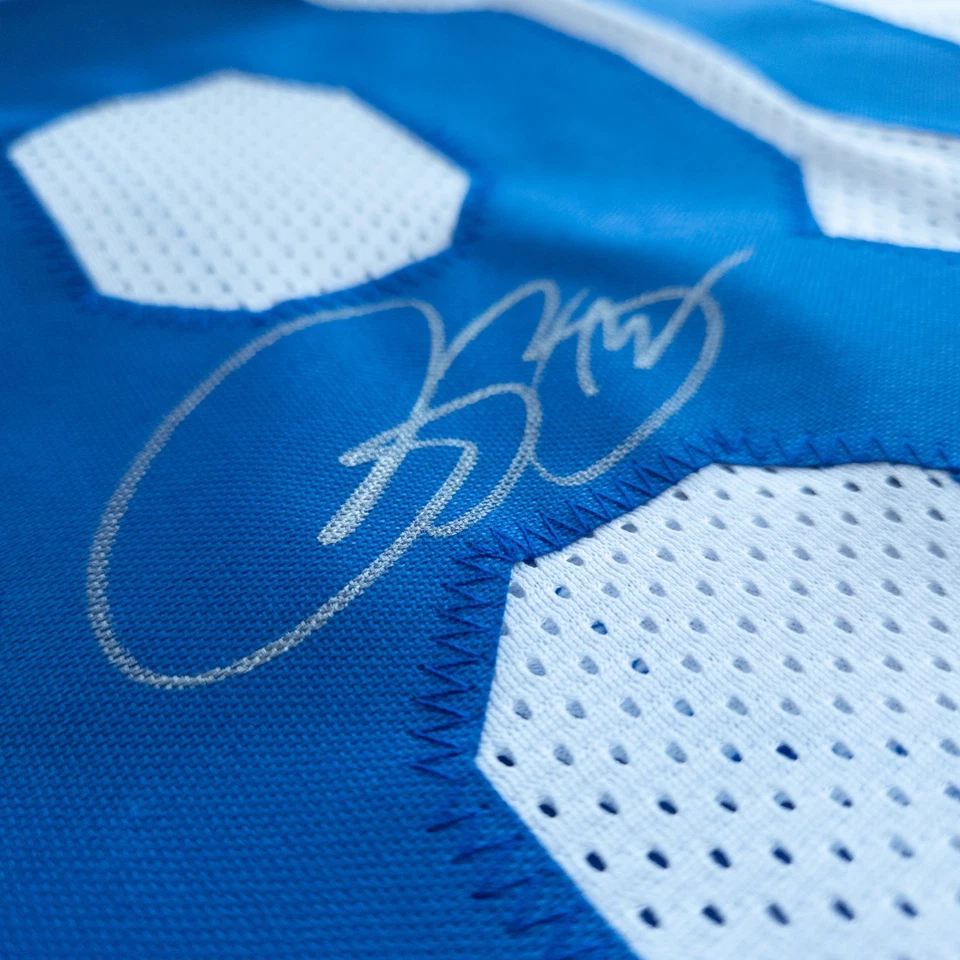 艾萨克·布鲁斯签名定制白色足球球衣带贝克特真品证明 — 第 2/4 张图片