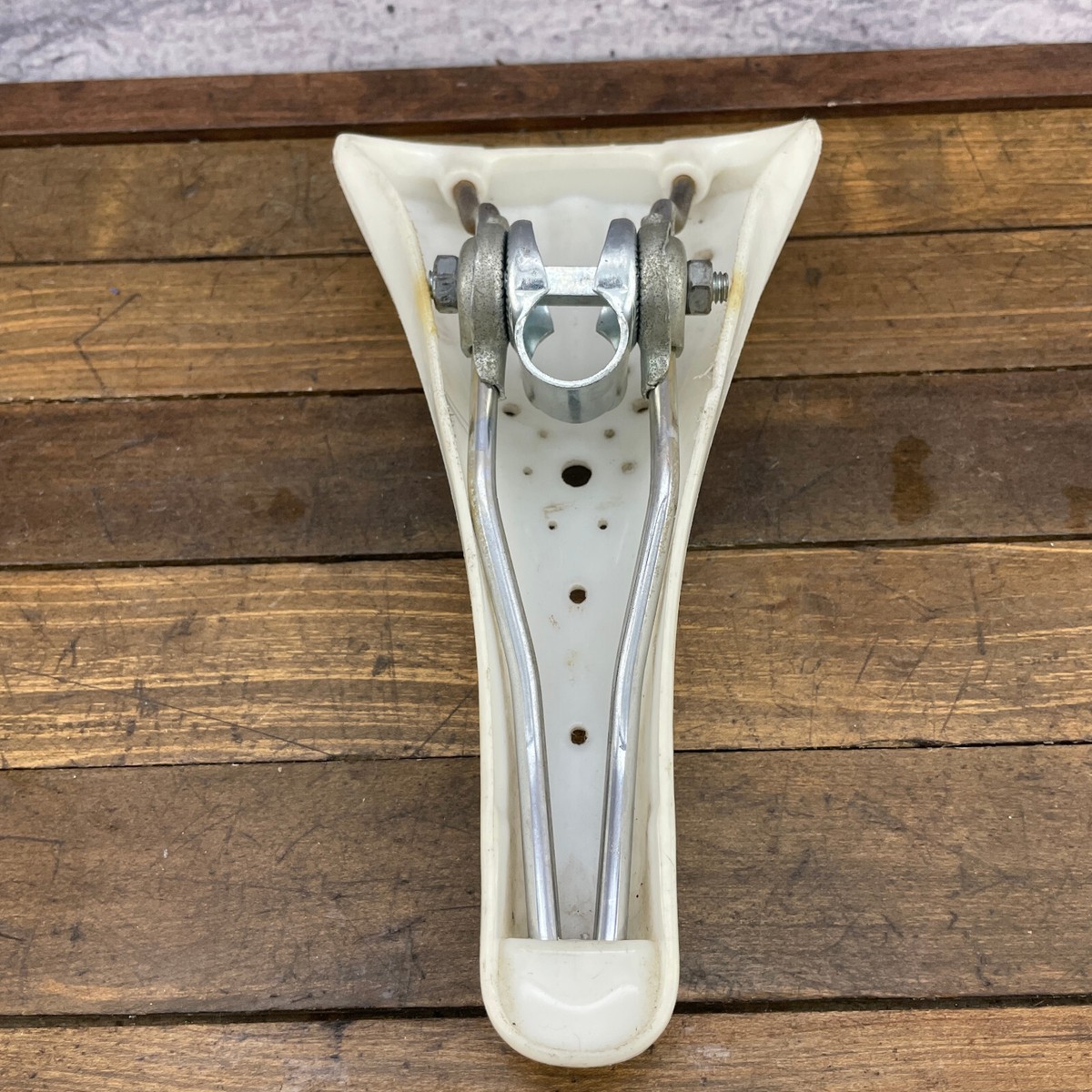 Siège BMX Viscount Dominator - Vintage Blanc - Compatible GT Dyno - Occasion