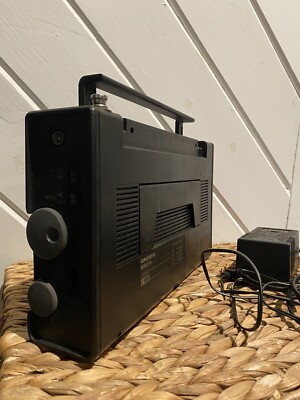 GRUNDIG ￼ Satellit 700 World Receiver with Power Supply - Good