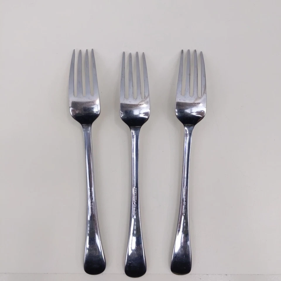Juego de 3 tenedores de cena Godinger de acero inoxidable tono plata vintage Foto 2 de 4
