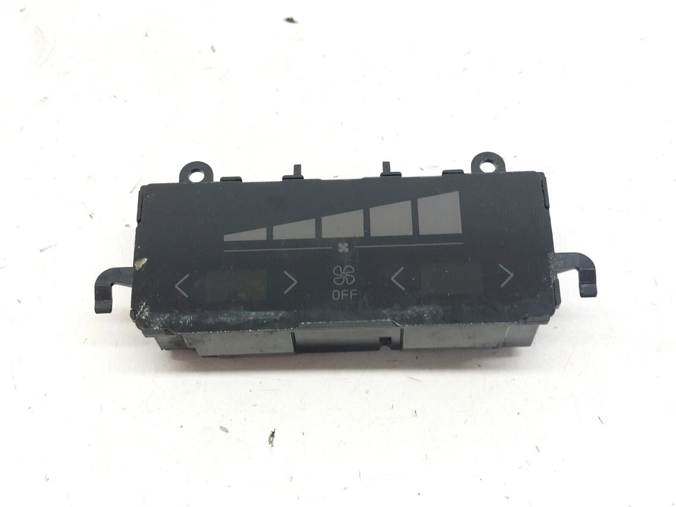 VOLVO S90 2016 REAR CENTRE CONSOLE CLIMATE HEATER CONTROL SWITCH PANEL 31346788 - Image 3 of 4