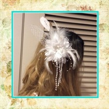 NEW WHITE WEDDING FASCINATOR PINUP BRIDE FLOWER BOHO FEATHER FRINGE HAIR CLIPIN