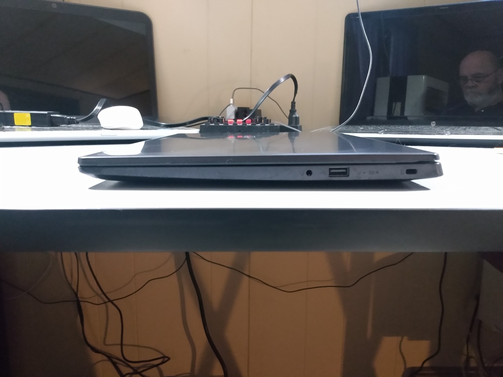 Acer Aspire 1 N19H1 laptop windows 11