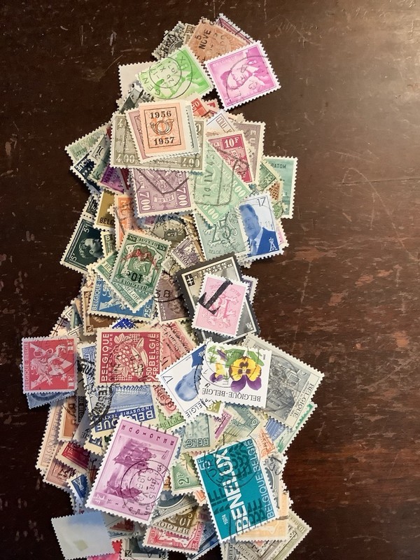 BELGIUM POSTAGE STAMP ASSORTMENT 1400 MINT AND USED