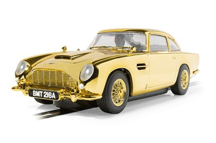 Scalextric C4550A Aston Martin DB5 James Bond Goldfinger Gold Edition