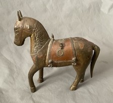 Cheval indien en plaques de laiton et cuivre sculpture Inde