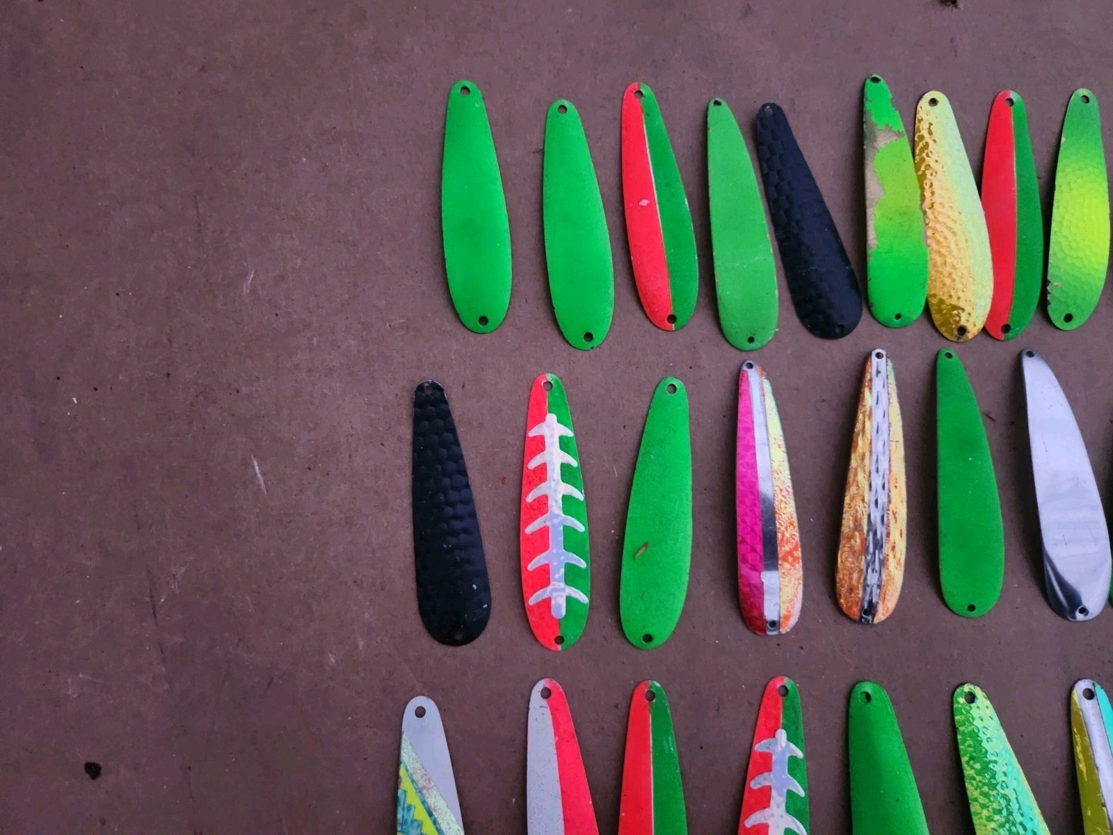 Fishing spoons size 3",4"  lot of 63 used salmon trout trolling FREE SHIPPING! - Image 10