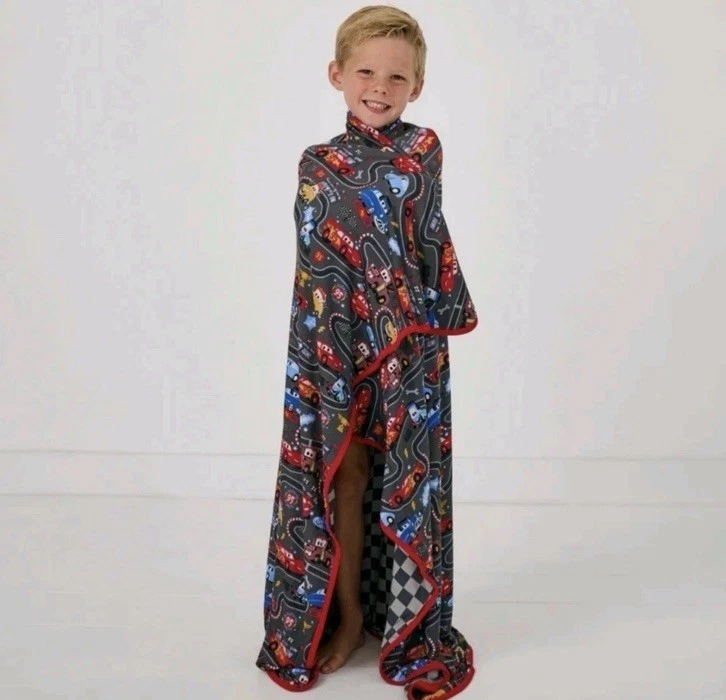 Cobertor de nuvem Little Sleepies Disney Pixar Cars copo de pistão - Novo na caixa Lightning McQueen - Imagem 3 de 4