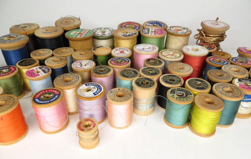 Vintage Wood Spools of Thread Assorted Lot of 54 - Picture 16 of 20