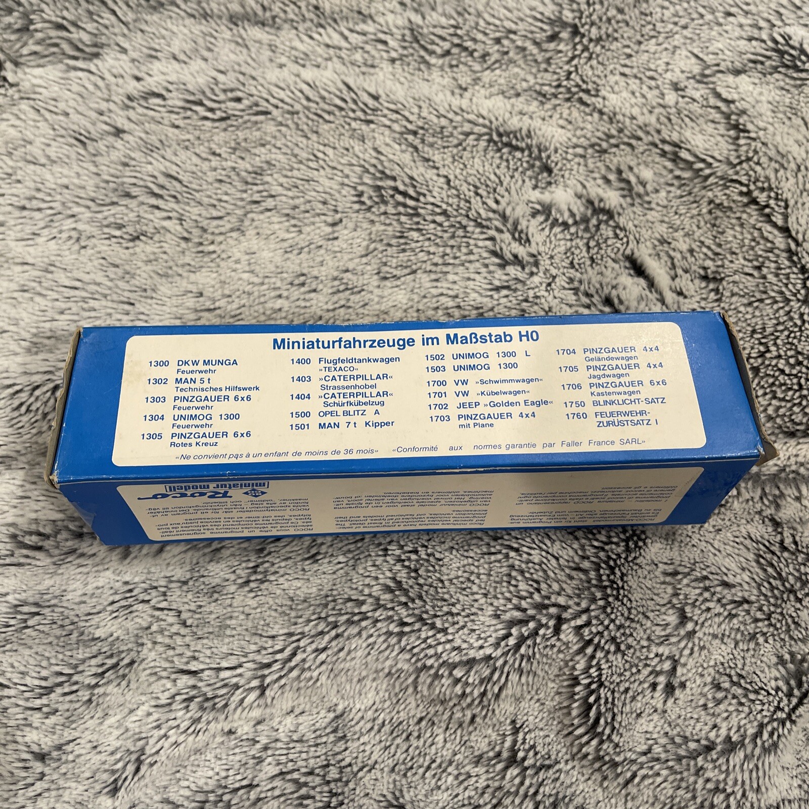 Roco/Umex Caterpillar DW20 Tractor with No.20 Tow Scraper/Dolly HO 1404. NIB.