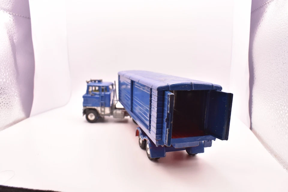 modellino camion scala 1:43 Corgi Toys autoarticolato Experss Service Ford asta - Immagine 4 di 4