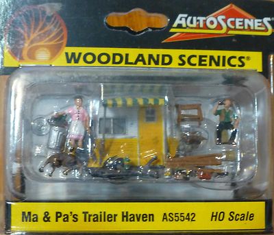 Woodland Scenics N Thompson's Travelin' Trailer [WOOAS5328