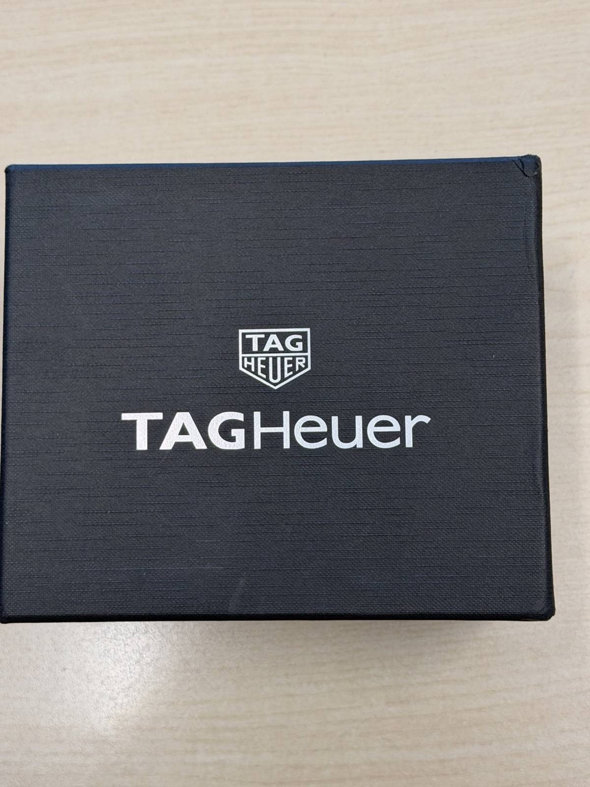 ORIGINAL UNWORN TAG HEUER FORMULA 1 QUARTZ 43MM WATCH CAZ1010.BA0842 image 4