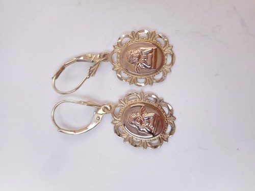 1.79g 10K Solid Yellow Gold Repousse Cherub Drop Dangle Earrings Leverback - Picture 8 of 8