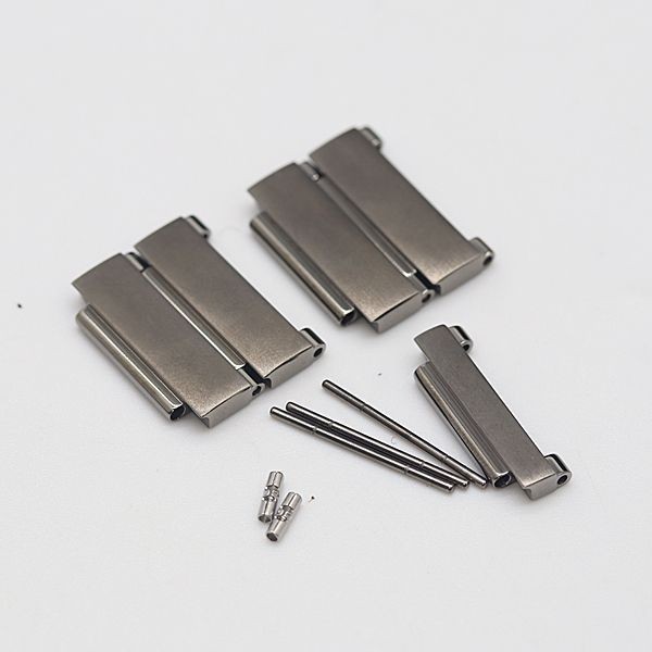 BULOVA 4 + 1 Half Link 98A206 Mens Watch Parts Silver Color 20mm used from Japan