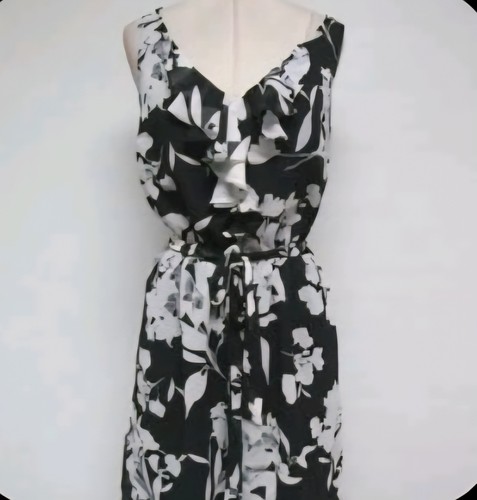 NWOT EXPRESS FLORAL V-NECK RUFFLE NECK BELTED SLEEVELESS DRESS sz M
