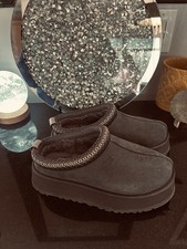 UGG Women's Tazz 2- Obsidian shoe