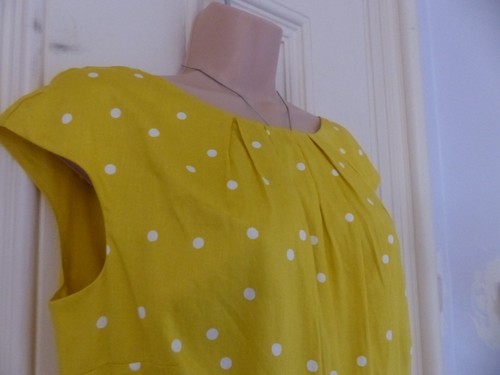 Gorgeous Boden UK14P fit and flare bright yellow dress, white dots, knee length - Picture 4 of 18