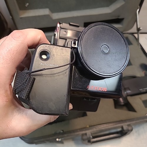 RCA CMR300 Pro Wonder Auto Focus HQ VHS Camcorder + Case Vintage Preowned Used - Picture 8 of 11