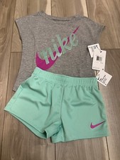 NIKE AUTHENTIC GIRLS ORIGINAL BRAND NEW 2Pc Tee SHORTS SET Sz 4 NWT MSRP 40