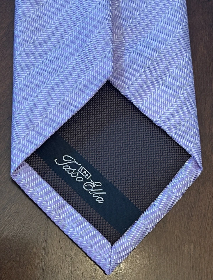 Corbata para el cuello Tasso Ella púrpura hecha a mano 100 % seda para hombre hecha en China Foto 2 de 4