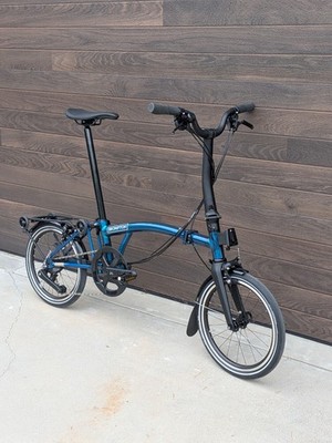 2026 Brompton P-line W/ Roller Rack 12-Speed Pacific Lacquer Medium + Metro Bag