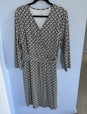 Talbots Faux Wrap Dress XL Black White Geometric Jersey V-Neck Knee Stretch