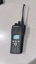 Used MOTOROLA XTS2500 III UHF 380-470mhz Digital Radio H46QDH9PW7BN
