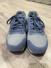 Reebok Harman Composite Safety Toe Work Sneaker Women's Size 7.5 WIDE Blue Suede